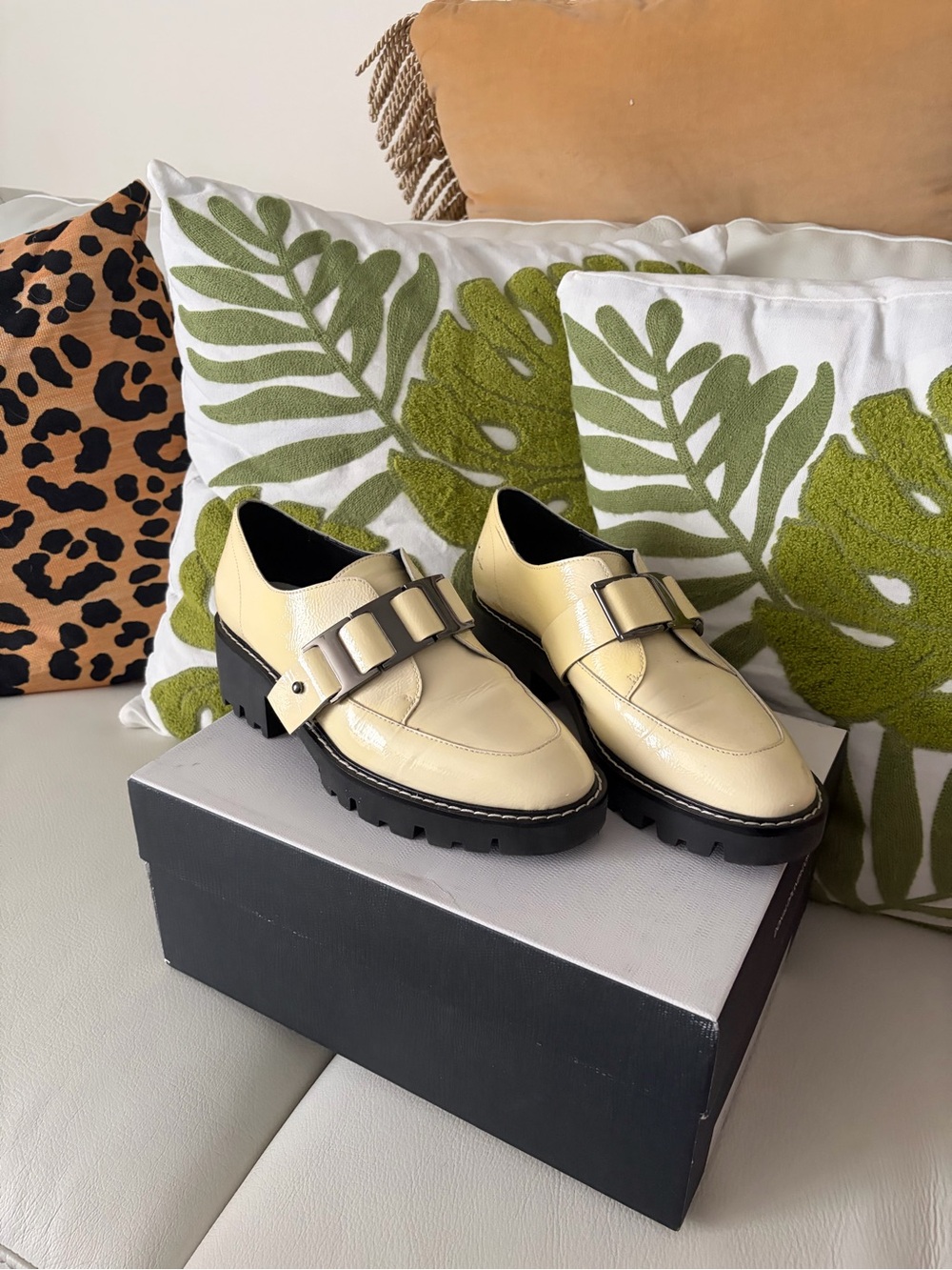 Donald J. Pliner Ivory Cream Crinkle Patent Leather Lug Sole Loafers